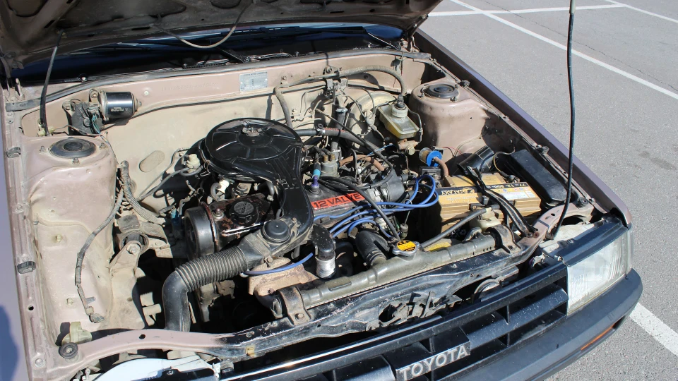 Toyota Corolla 1,3 автомат 5
