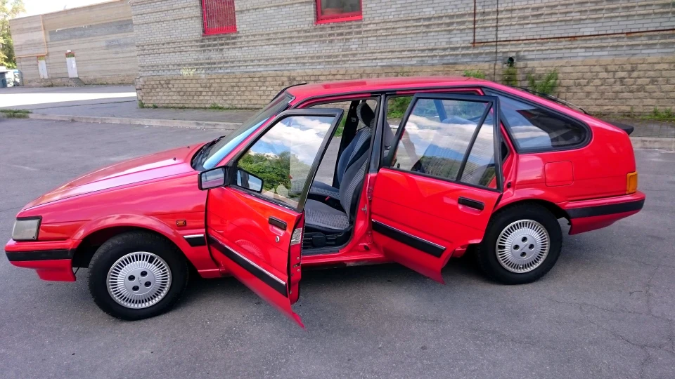 Toyota Corolla 1,3 карб 12 клапанов 2