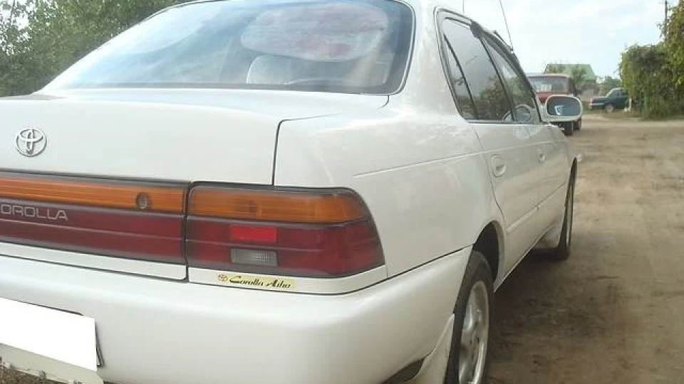 Toyota Corolla 1.3 LX limited 2