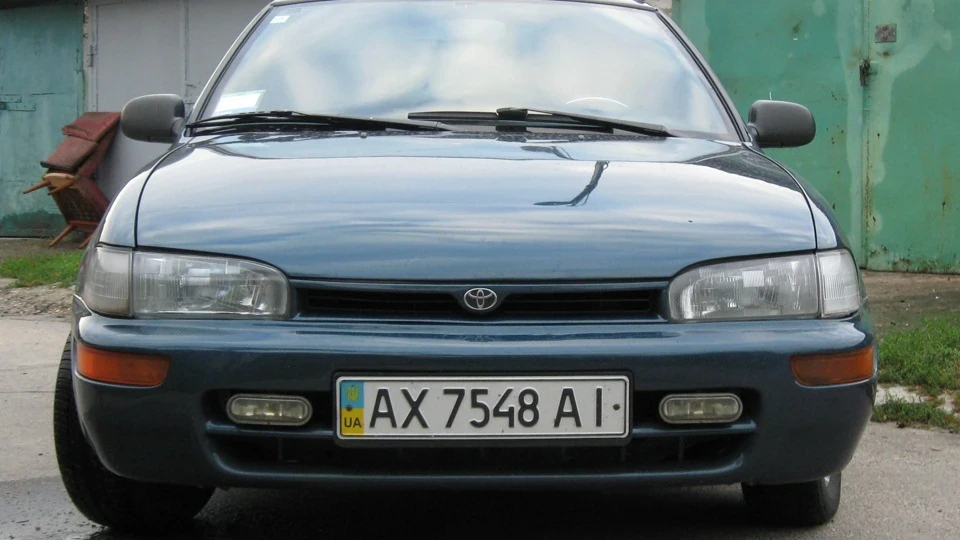 Toyota Corolla 1.3 XLI LiftBack 2