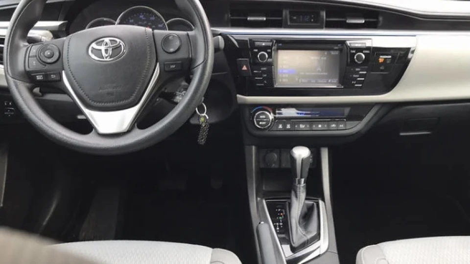 Toyota Corolla 1.6 бензин 3