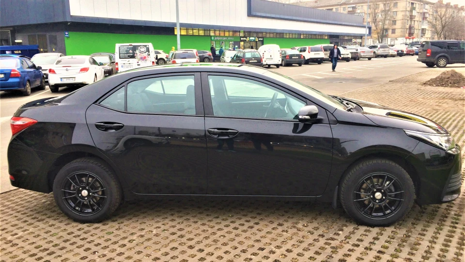 Toyota Corolla 1.6 Practic 2