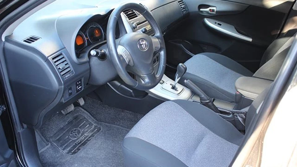 Toyota Corolla 1.6 Робот 5