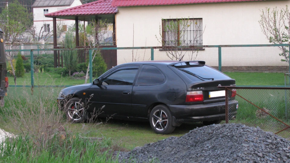 Toyota Corolla 1.6 XLi 5