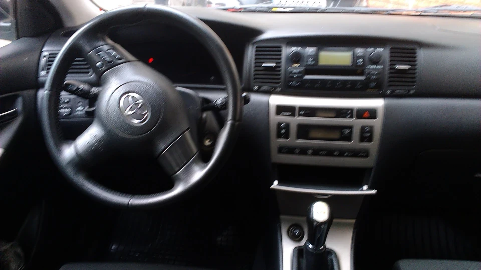 Toyota Corolla 1.6 3