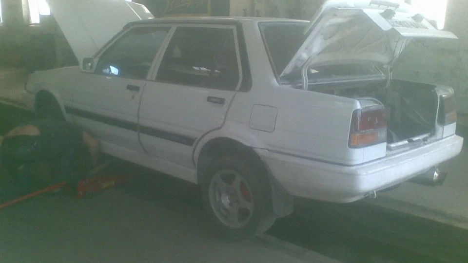 Toyota Corolla АЕ 81 3