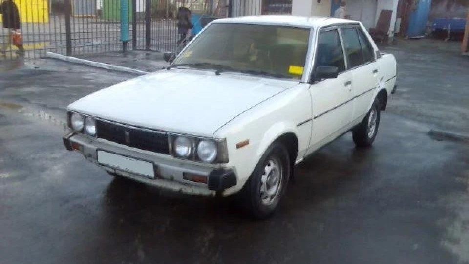 Тойота Королла АЕ70 2