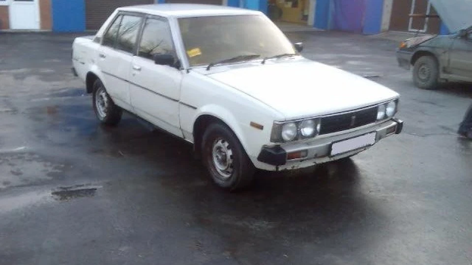 Тойота Королла АЕ70 4