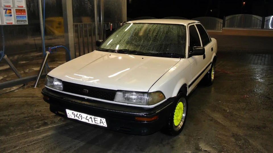 Toyota Corolla AE91 3