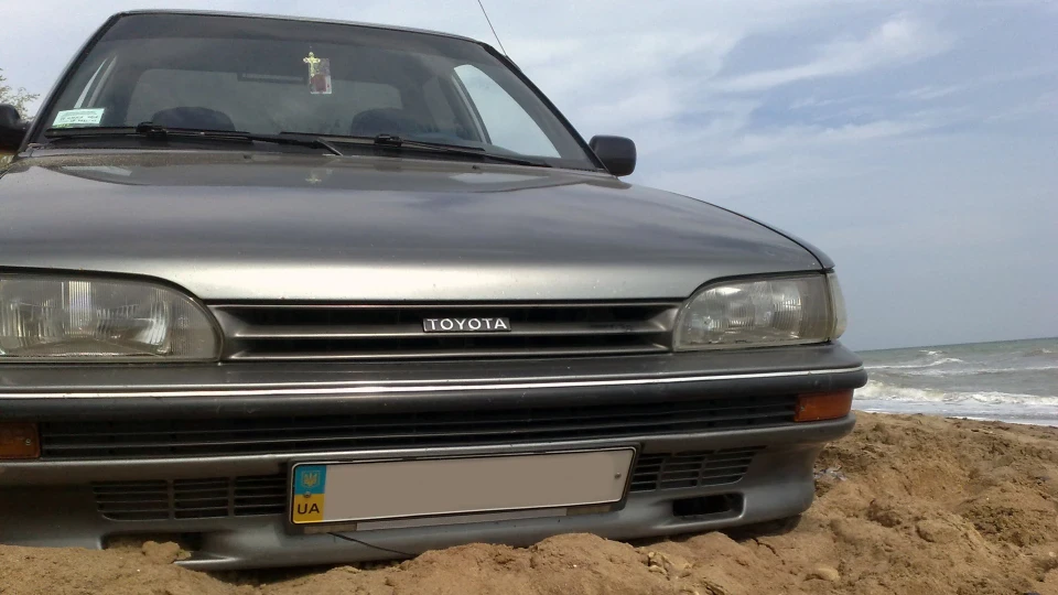 Toyota Corolla AE92 3