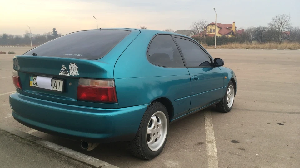 Toyota Corolla Бірюзові перли