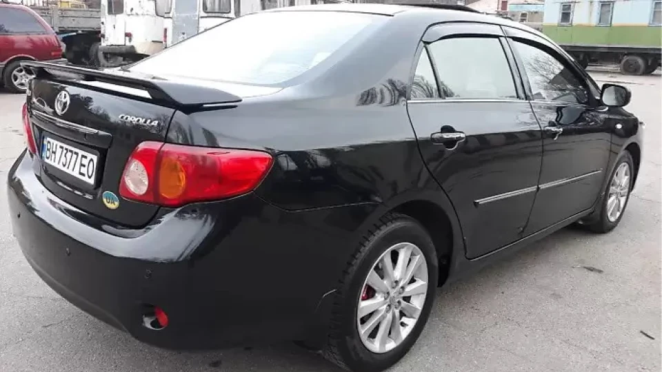 Toyota Corolla Black Cat 2