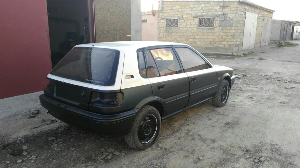 Toyota Corolla Black Turtle 2