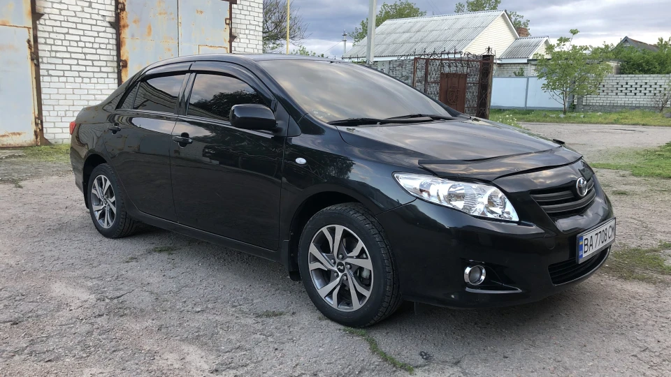 Toyota Corolla Чорна 2