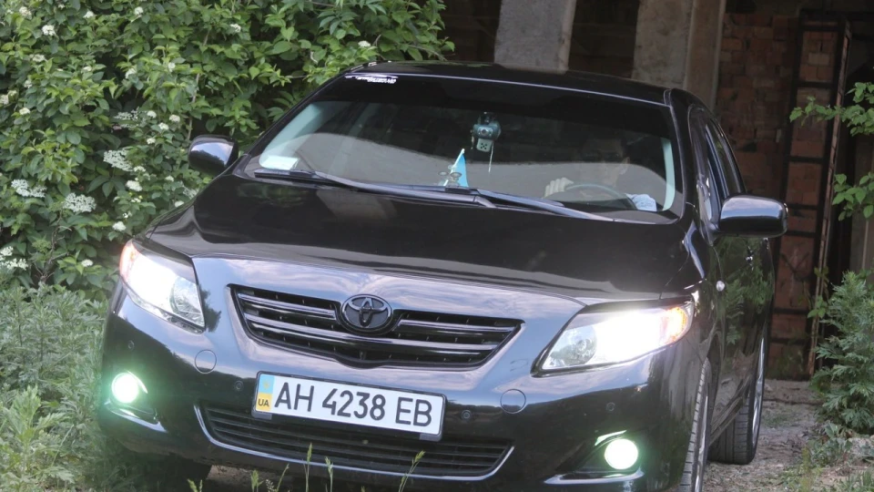 Toyota Corolla Чорненька*_* 4