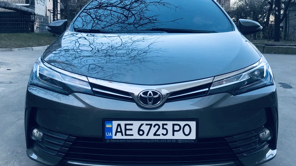 Toyota Corolla Corolla Falcon Grey 4