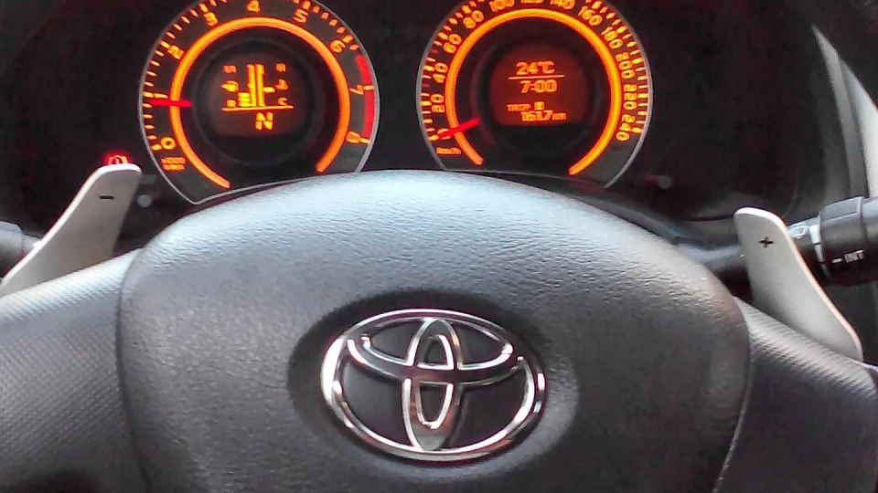 Toyota Corolla блакитний металік 5