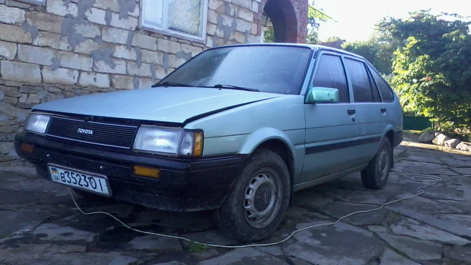 Toyota Corolla блакитний перламутр 3