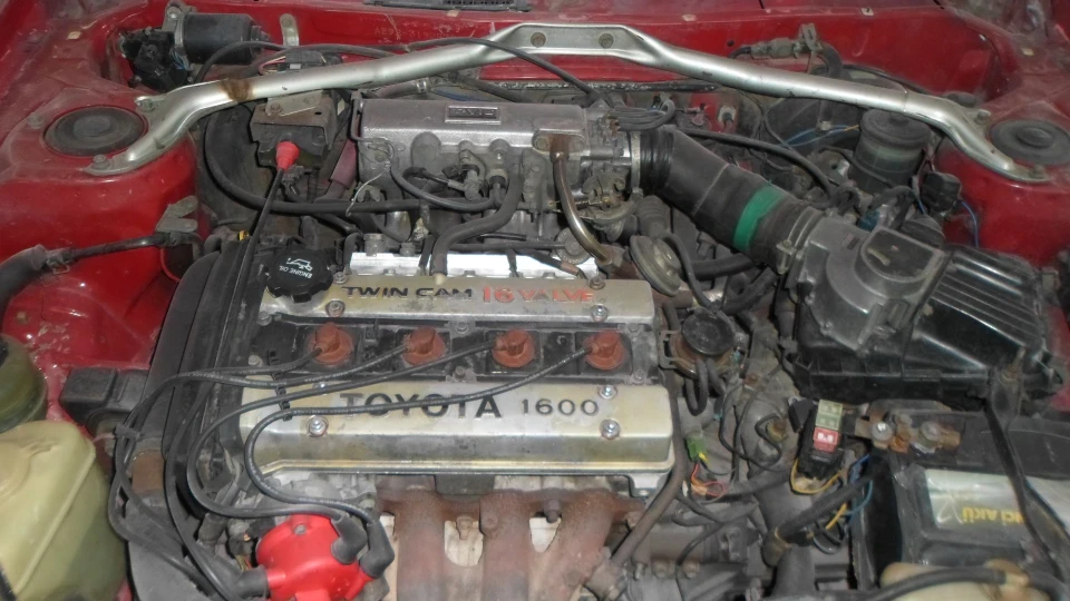 Toyota Corolla GT-S купе 3