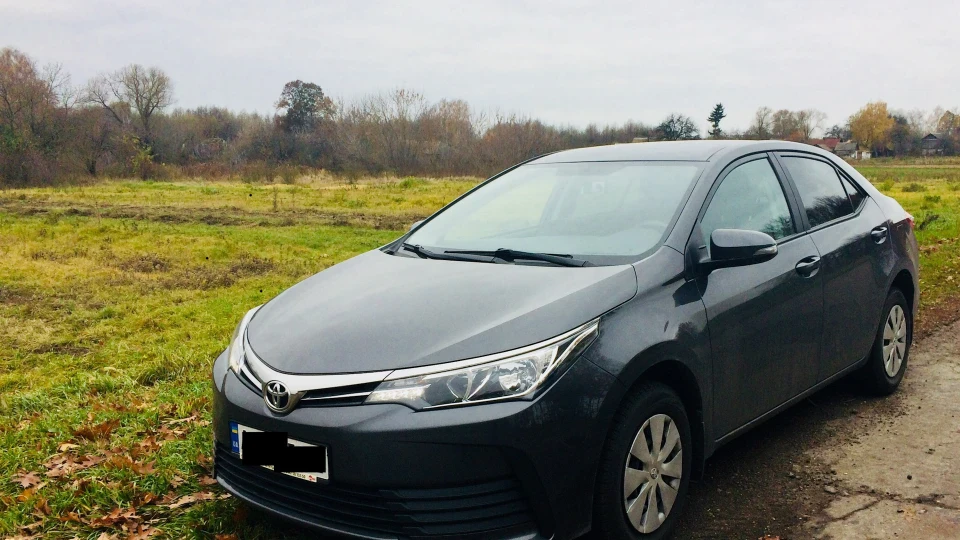 Toyota Corolla Haiiro no neko 2