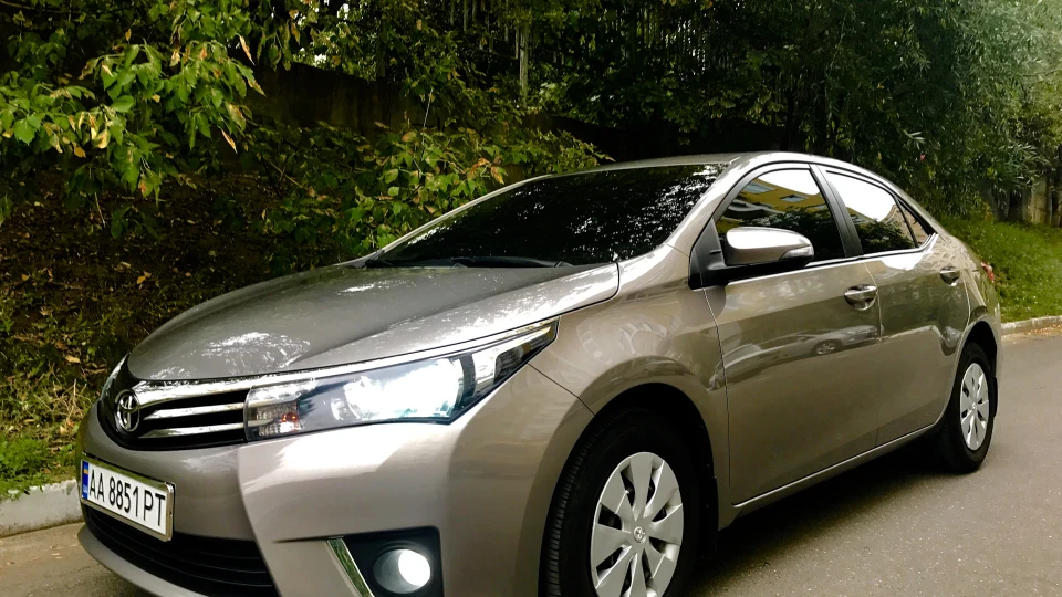 Toyota Corolla Карамелька 3