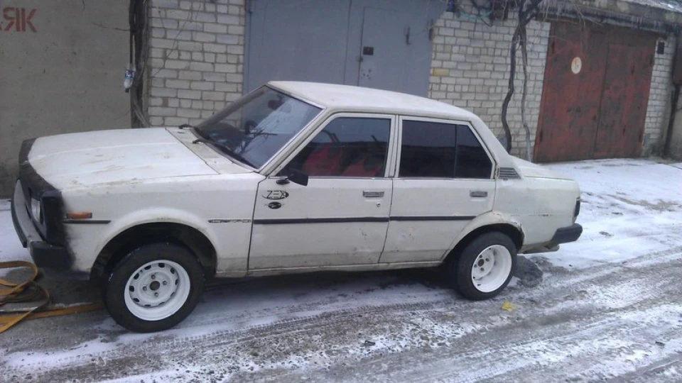 Toyota Corolla Корч) 4