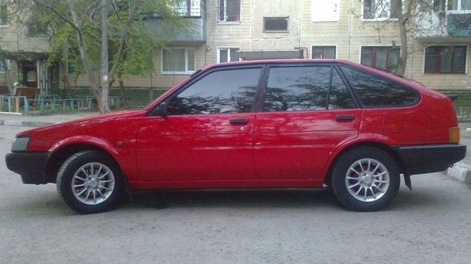 Toyota Corolla Красна пулька 4