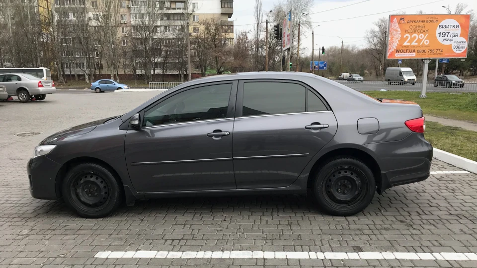 Toyota Corolla Prestige 4