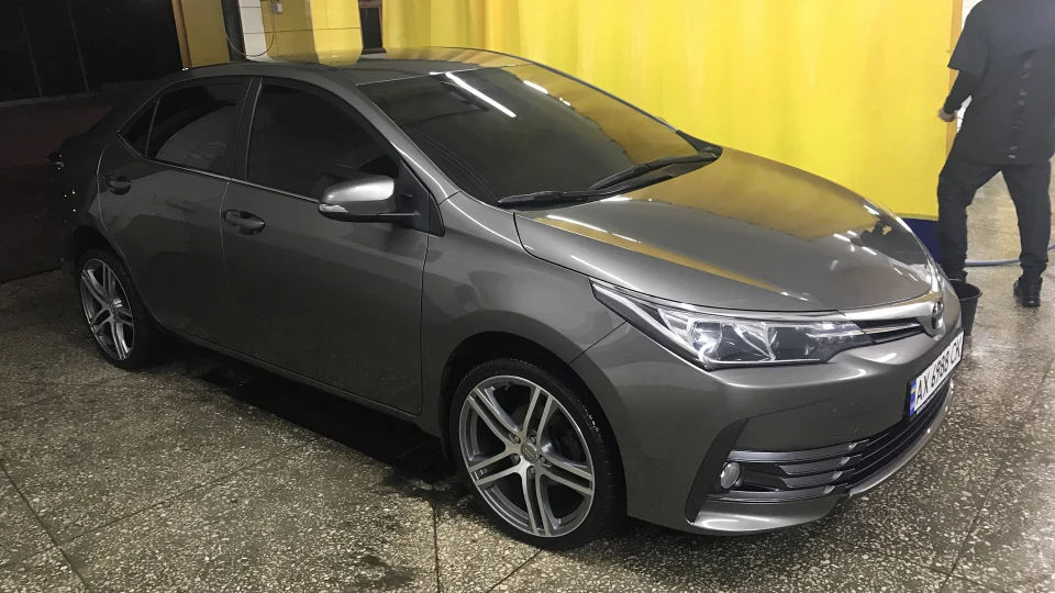 Toyota Corolla Рестайлінг R19 2
