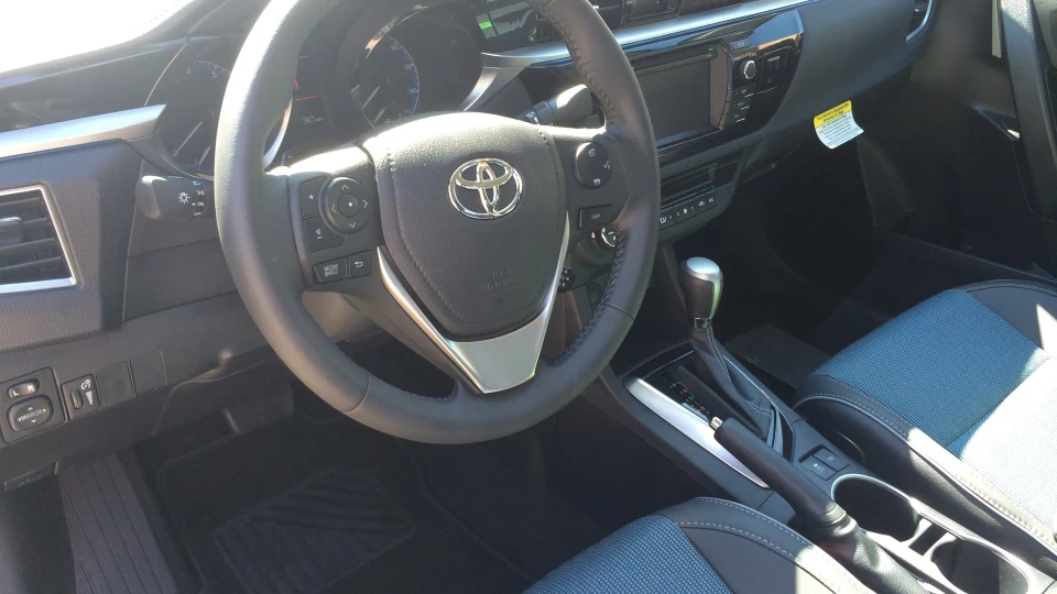Toyota Corolla S Plus 2