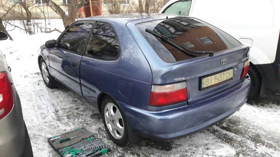 Toyota Corolla Шпилька 4