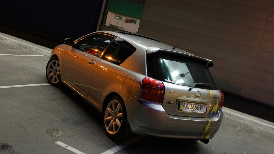 Toyota Corolla T-Sport 3