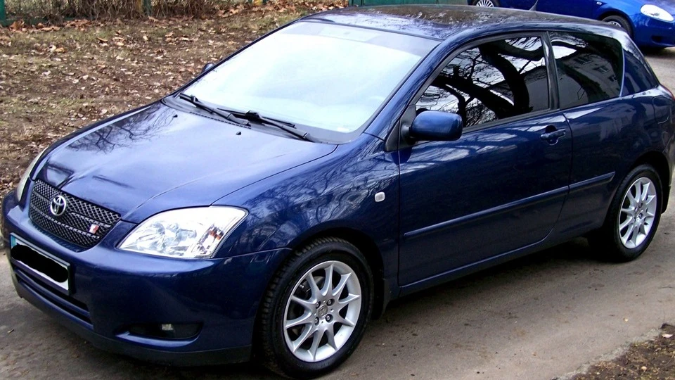 Toyota Corolla T-Sportушка) 2