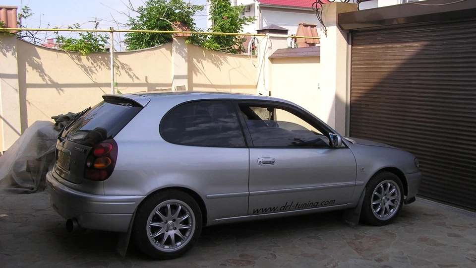 Toyota Corolla toyota corolla G6 3двери 3