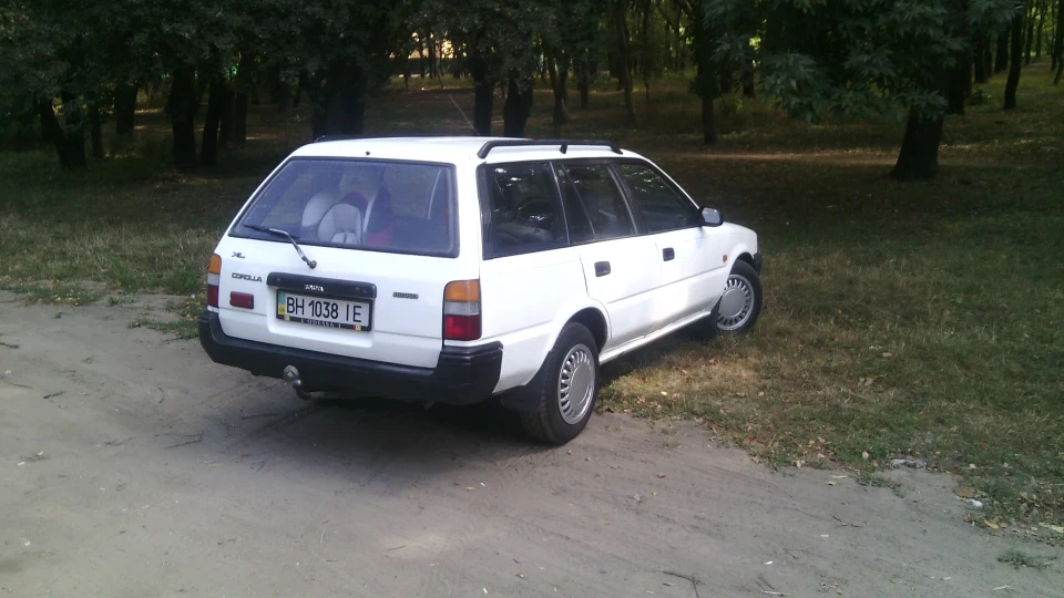 Toyota Corolla вагон EE90 1.3 4
