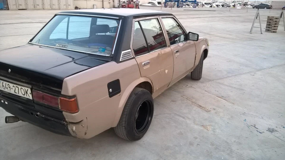 Toyota Corolla цебро