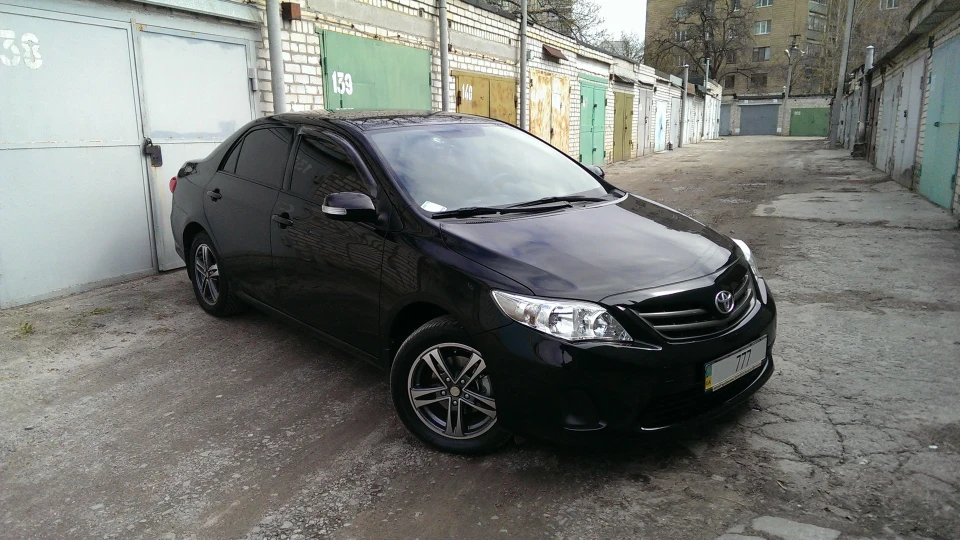 Toyota Corolla засмагла японка 4