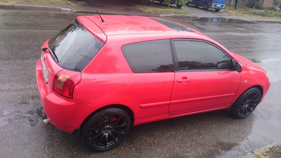 Toyota Corolla ZZ 2