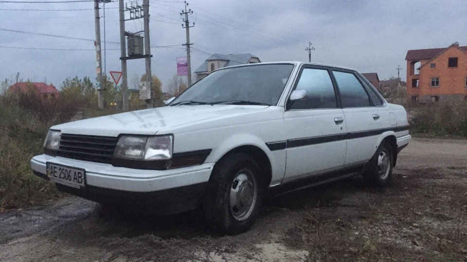 Toyota Corona 1.8 1s ilu біла корона 3