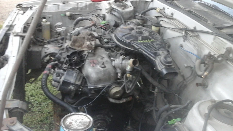 Toyota Corona Колір Сріблястий металік 2