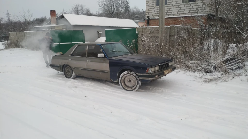 Toyota Cresta 3