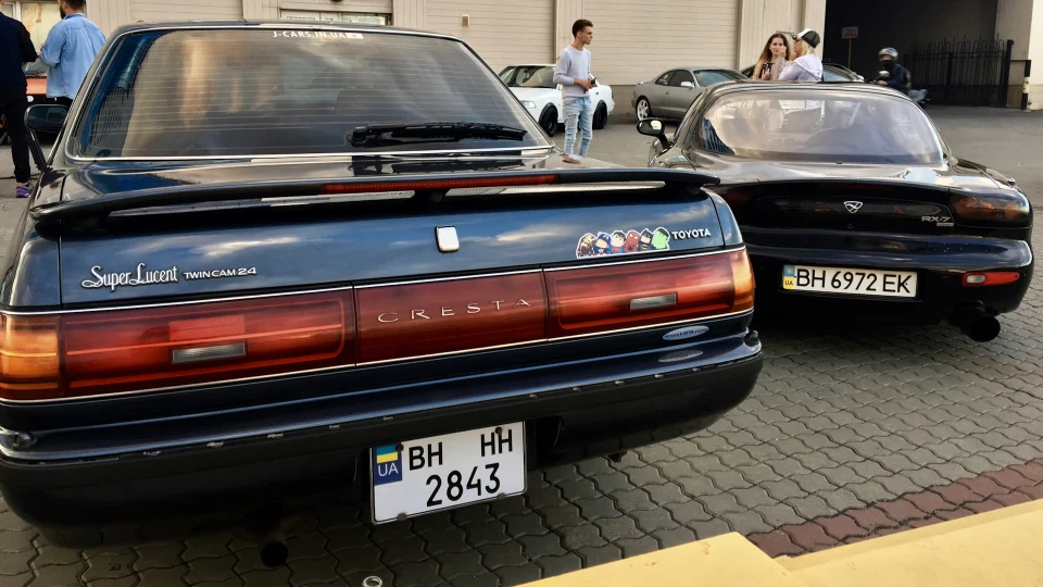 Toyota Cresta GX-81 SuperLucent 2