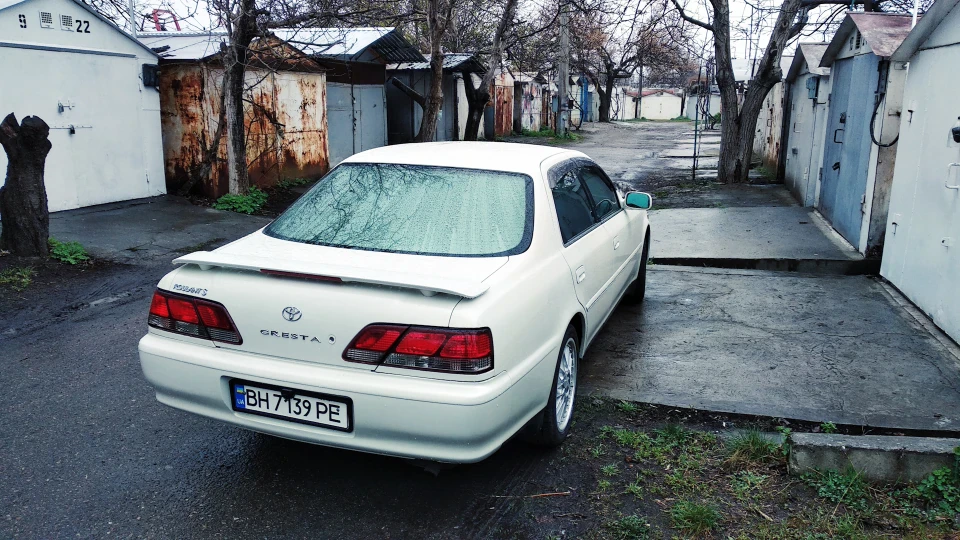 Toyota Cresta Roulant S 4