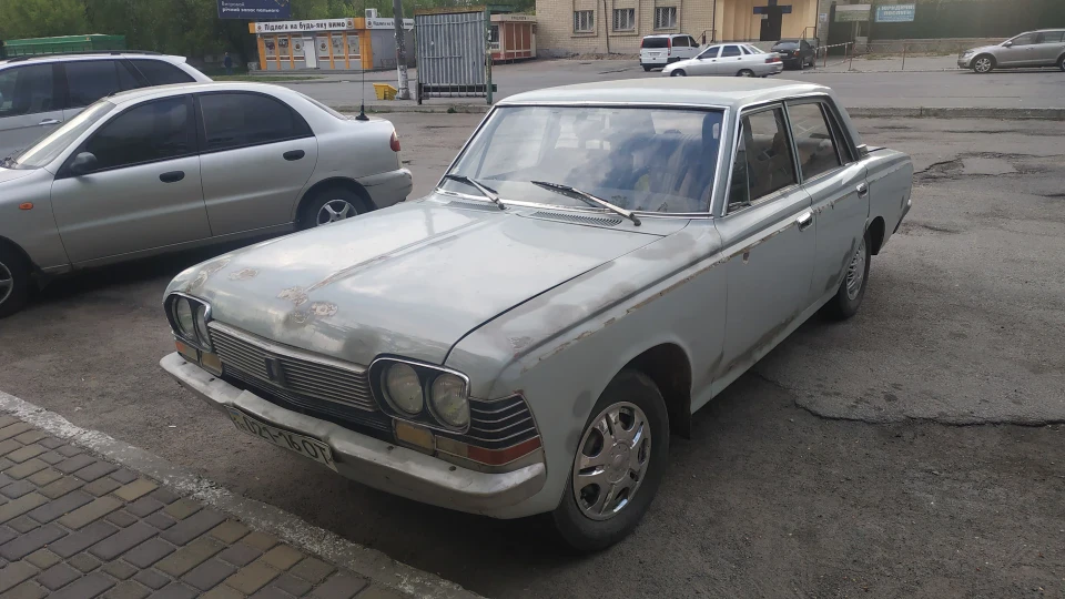 Toyota Crown 2