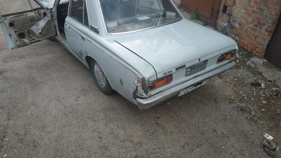 Toyota Crown 3