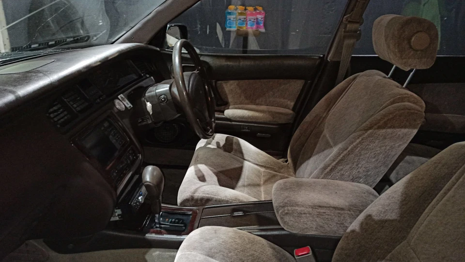 Toyota Crown 2