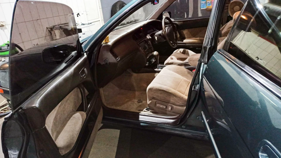 Toyota Crown 3