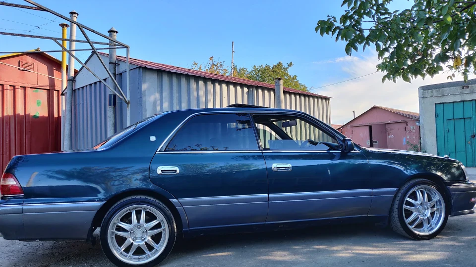 Toyota Crown 1JZ-GE 3