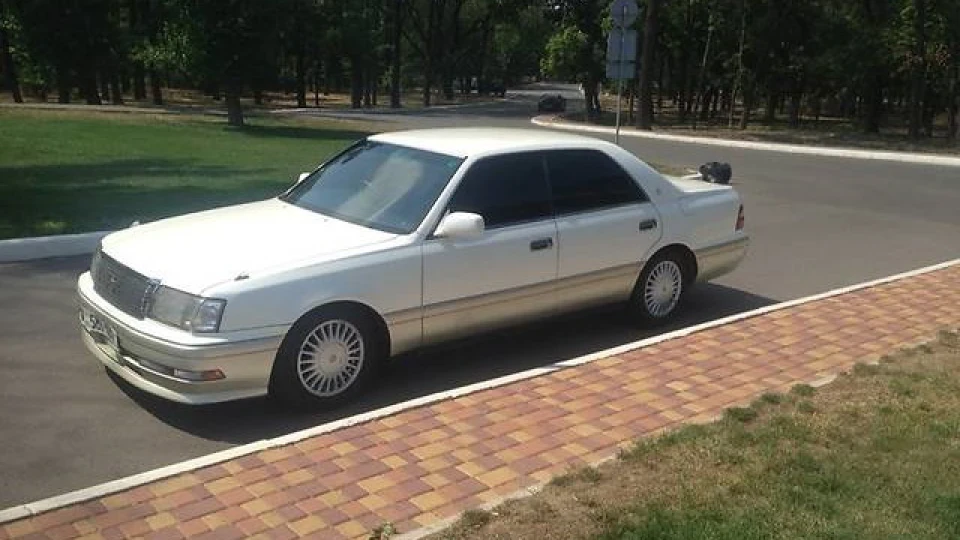 Toyota Crown 3.0 Royal Saloon