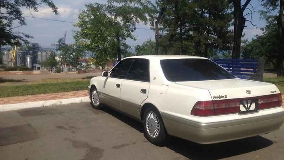 Toyota Crown 3.0 Royal Saloon 4